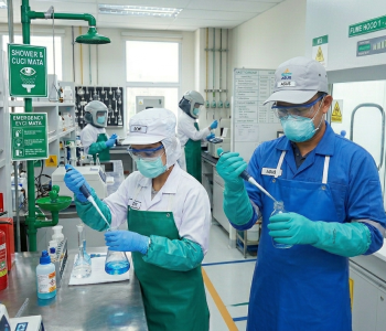 K3 laboratorium dengan penggunaan APD